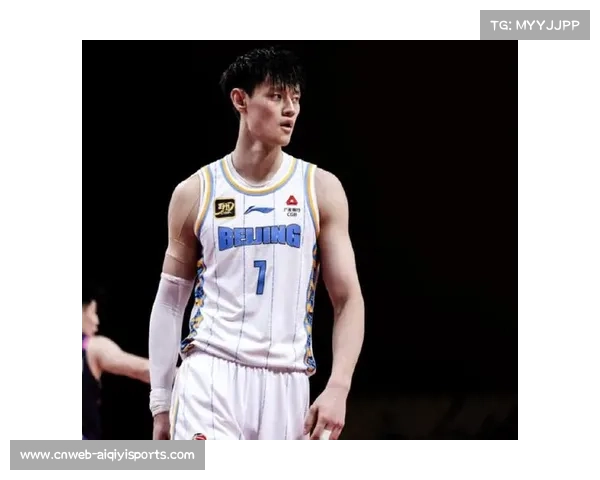 北京曾凡博成奇兵，三分投射改变战局