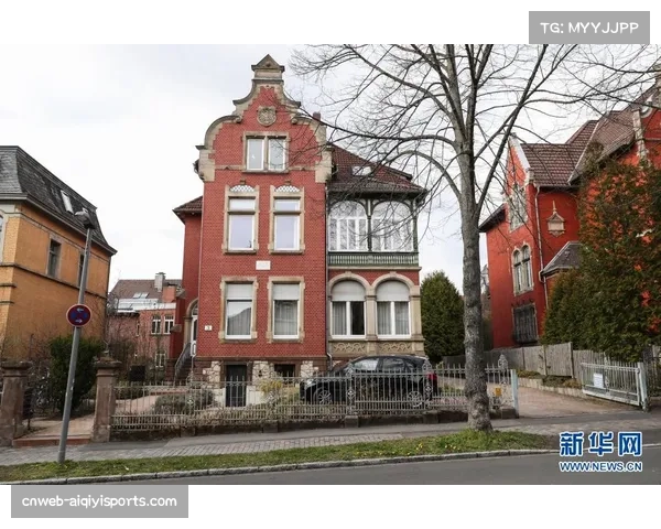 通讯:从战火中走来——记一支特殊国家举重队的洲际赛之旅 通讯:从战火中走来——记一支特殊国家举重队的洲际赛之旅