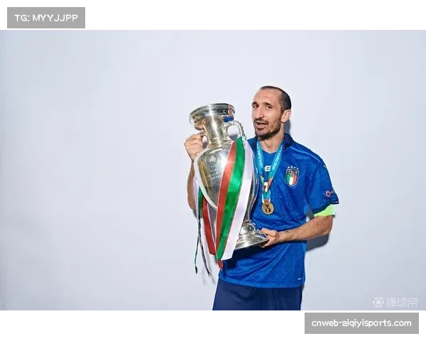 特写：36岁基耶利尼在解说席点评老东家定位球防守